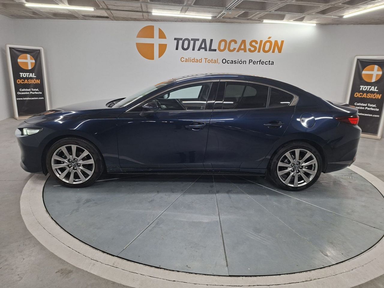 Mazda 3 2.0L e-SKYACTIV X MHEV 137kW 6AT Takumi - Foto 6