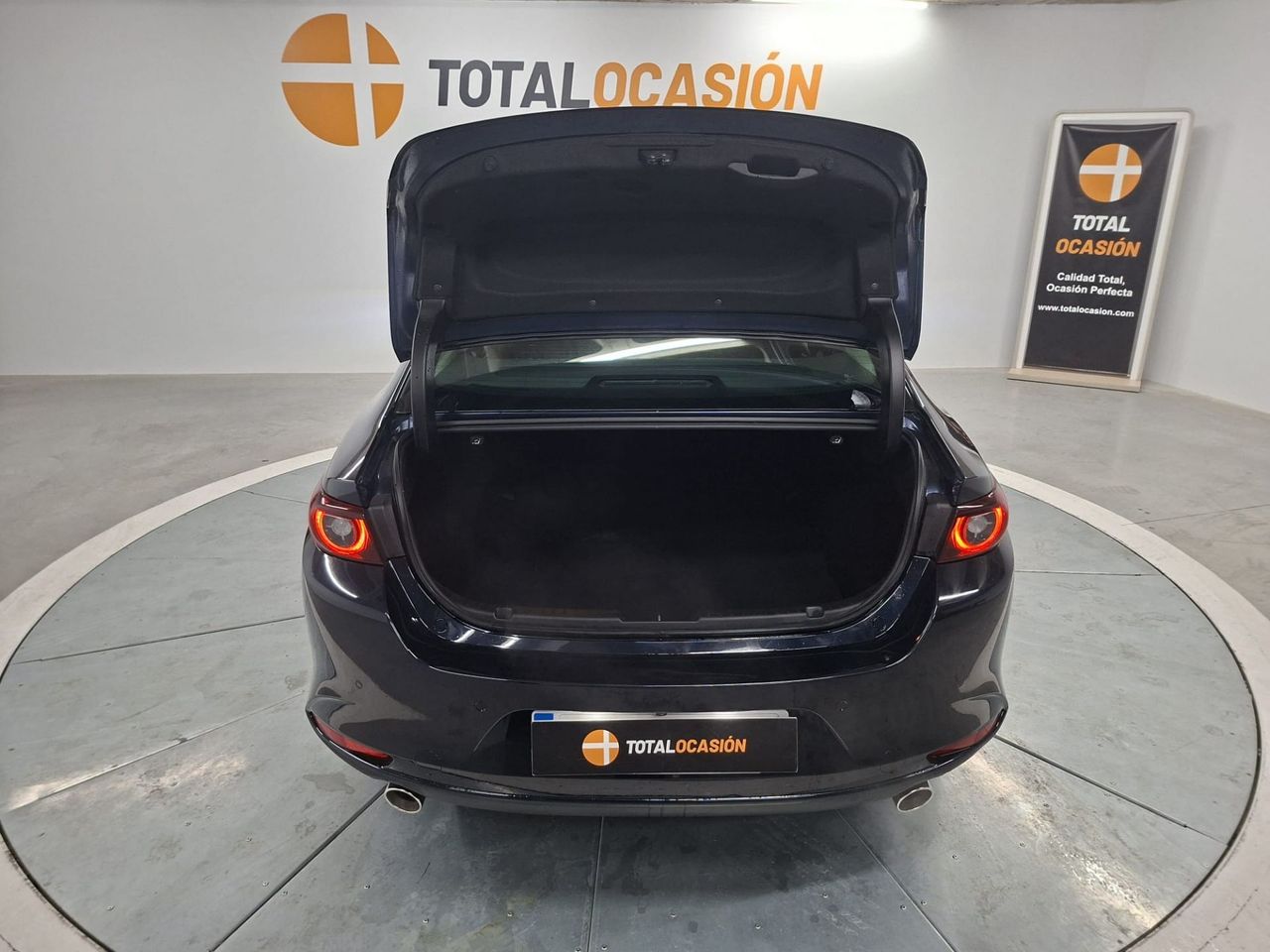 Mazda 3 2.0L e-SKYACTIV X MHEV 137kW 6AT Takumi - Foto 12