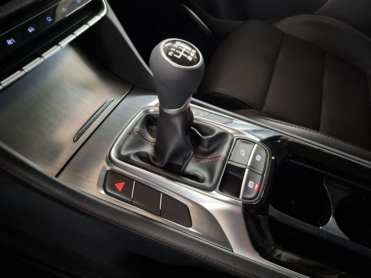 MG HS 1.5 Turbo GDI Comfort - Foto 22