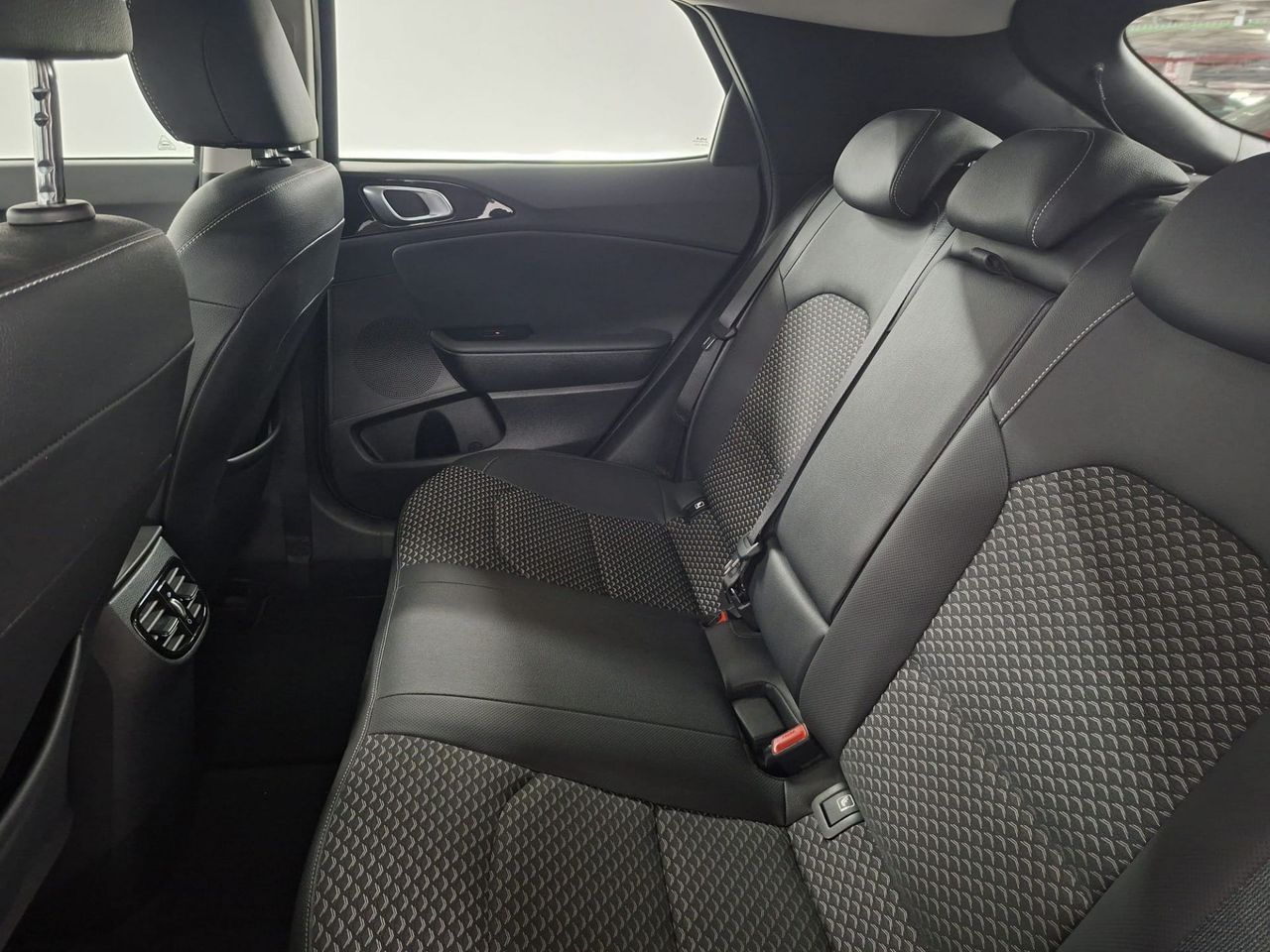 Kia XCeed 1.5 MHEV Emotion 118kW (160CV) DCT - Foto 15