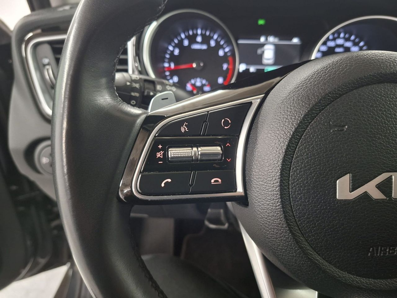 Kia XCeed 1.5 MHEV Emotion 118kW (160CV) DCT - Foto 18