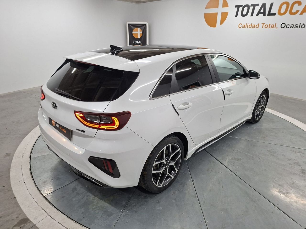 Kia Ceed 1.0 T-GDi 88kW (120CV) GT Line - Foto 5