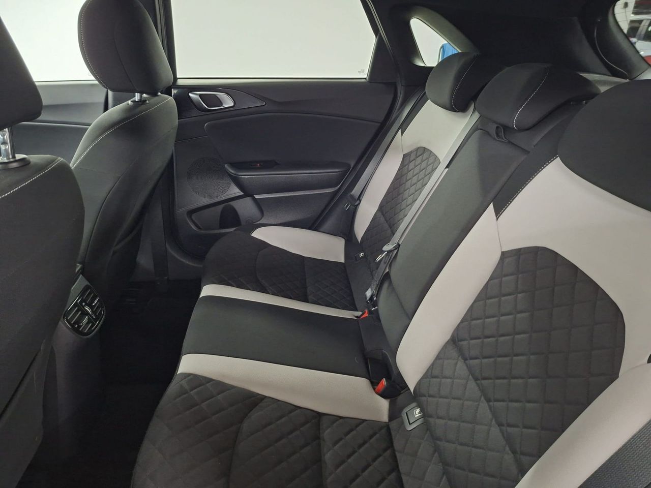 Kia Ceed 1.0 T-GDi 88kW (120CV) GT Line - Foto 15