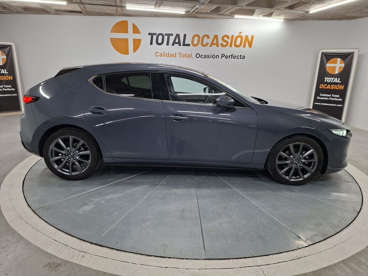 Mazda 3 2.0 SKYACTIV-G 88KW ZENITH SAFETY BLACK - Foto 7