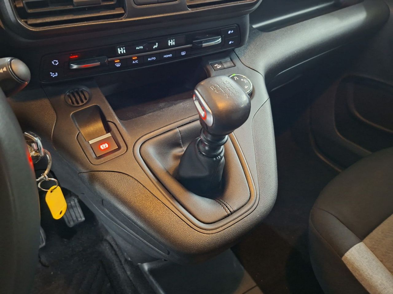 Citroën Berlingo Talla M BlueHDi 130 S&S 6v FEEL - Foto 24