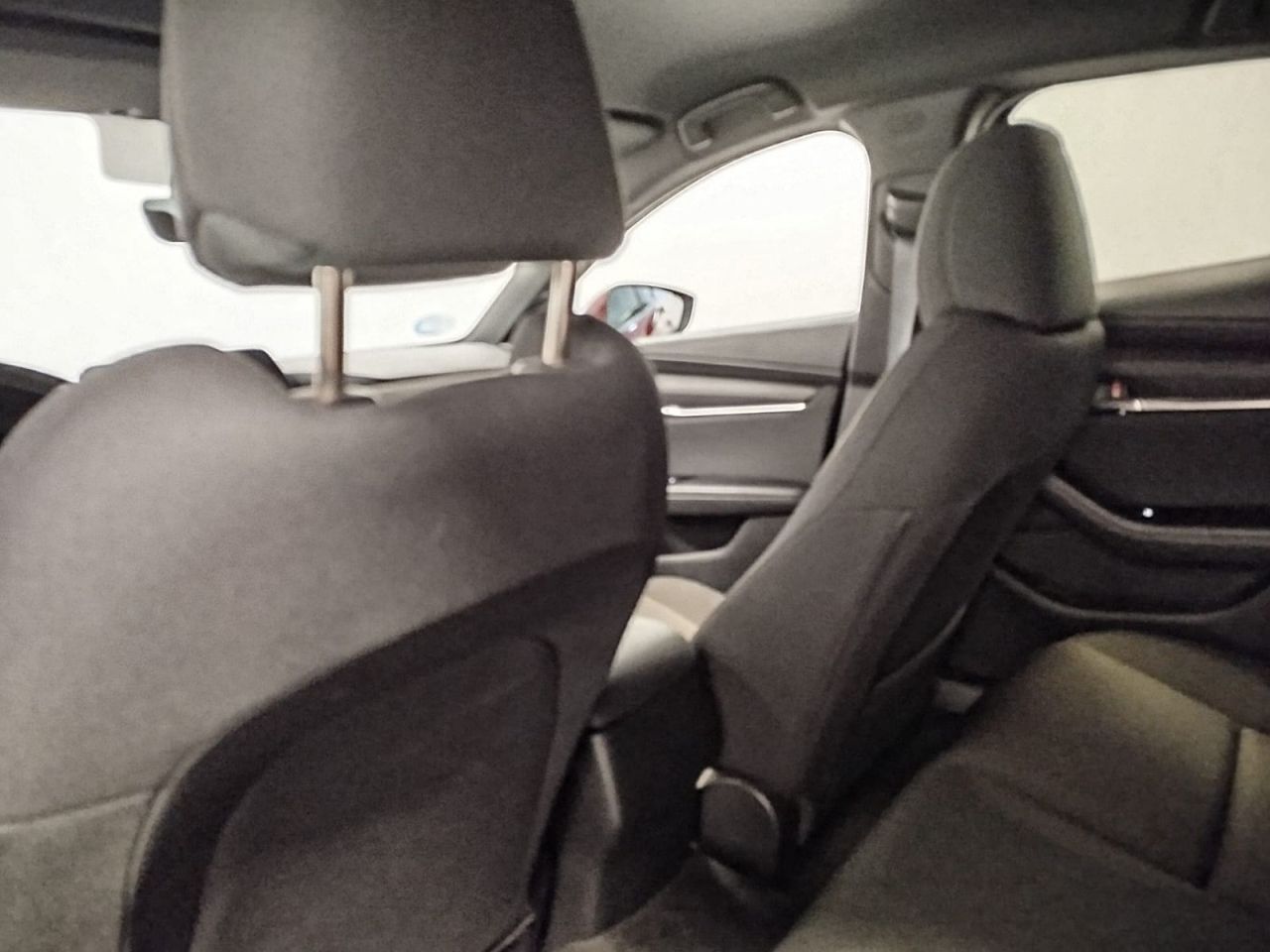 Mazda 3 2.0 e-SKYACTIV-X ZENITH - Foto 19