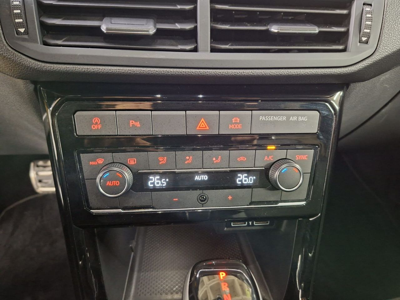 Volkswagen T-Cross Sport 1.0 TSI 85kW (115CV) DSG - Foto 24