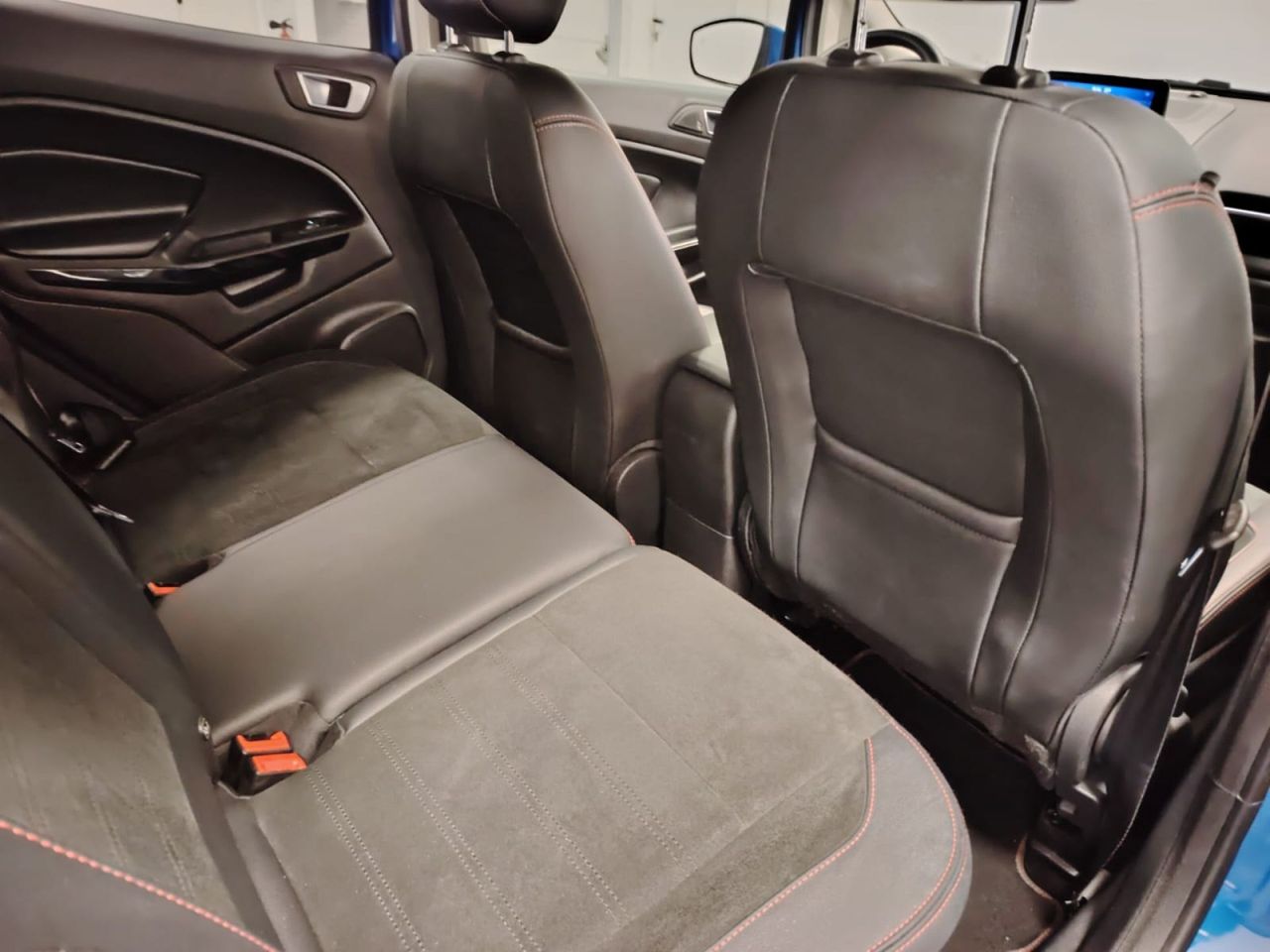 Ford Ecosport 1.0T EcoBoost 92kW (125CV) S&S ST Line - Foto 37