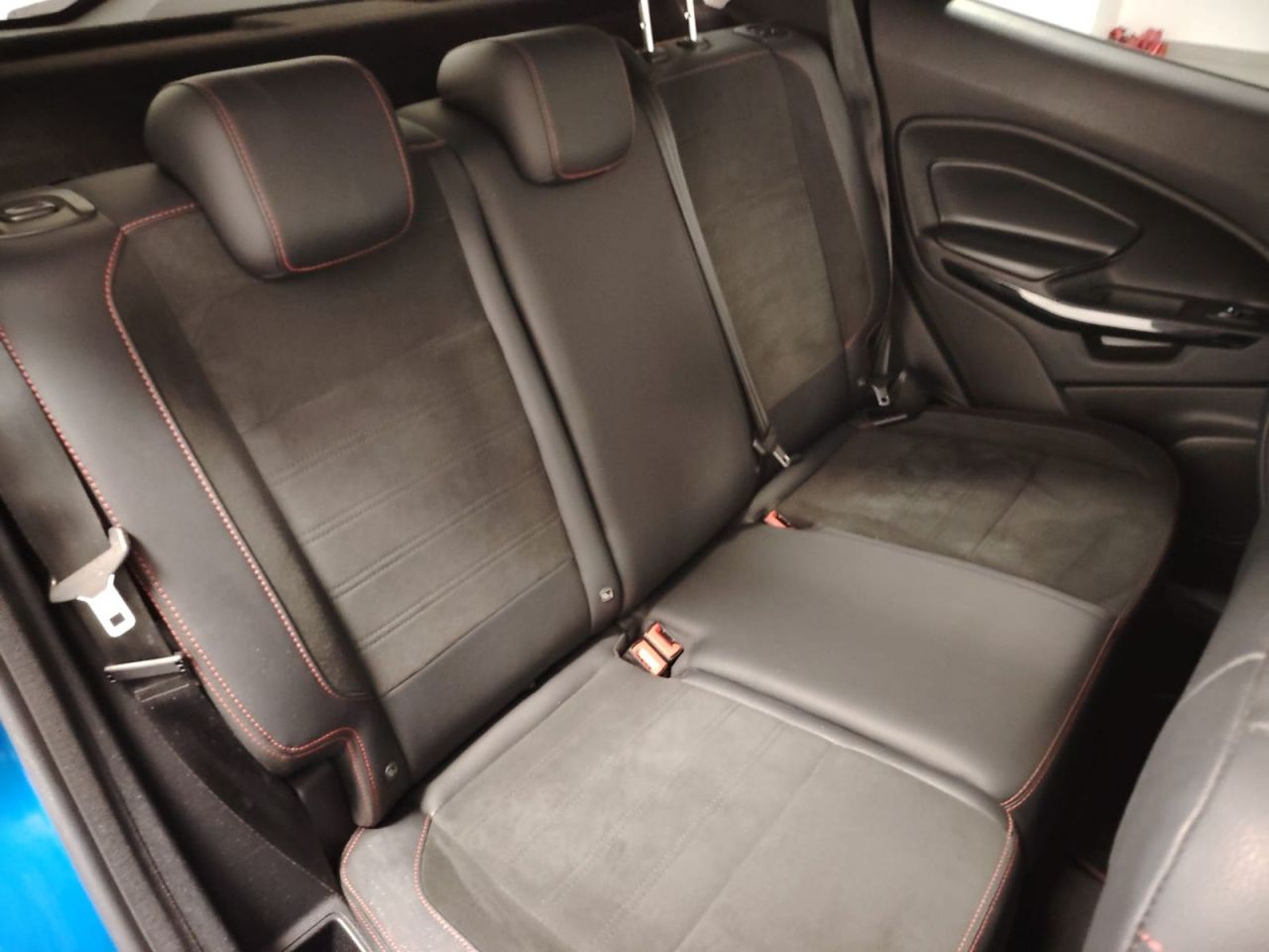 Ford Ecosport 1.0T EcoBoost 92kW (125CV) S&S ST Line - Foto 36