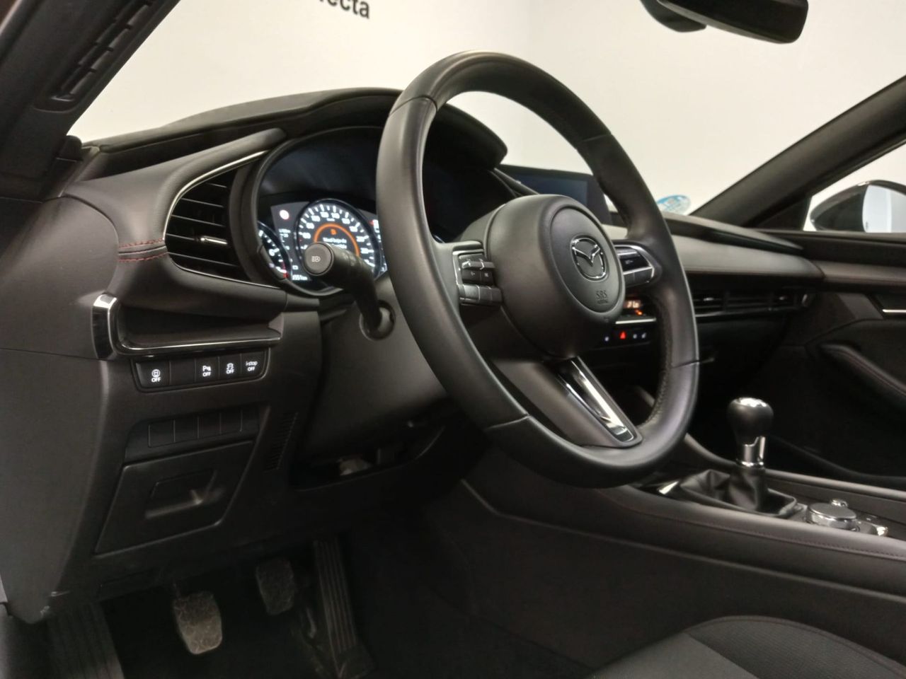 Mazda 3 2.0 e-SKYACTIV-G 88KW HOMURA - Foto 31