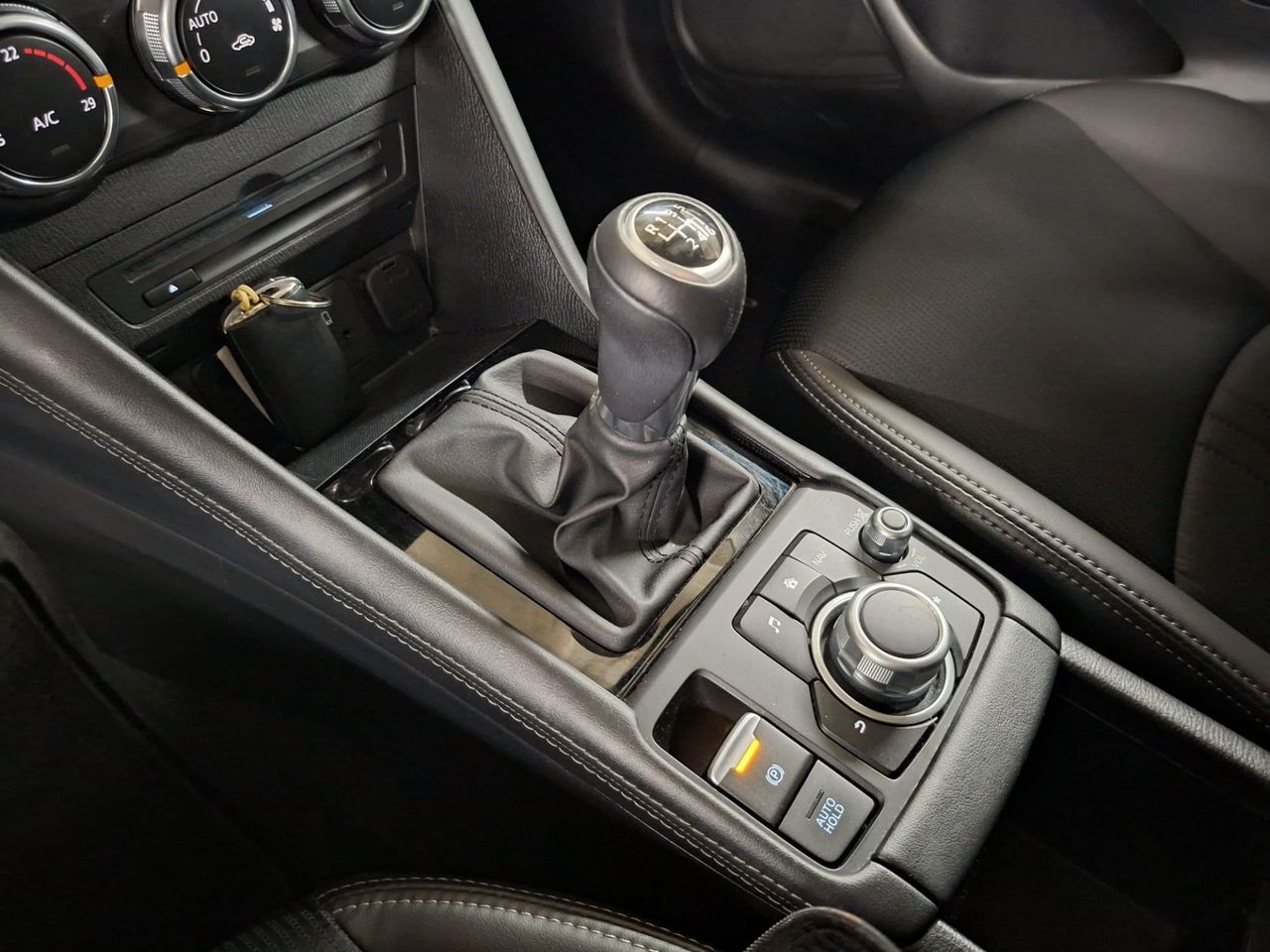 Mazda CX-3 2.0 G 89kW (121CV) 2WD Zenith Safety - Foto 24