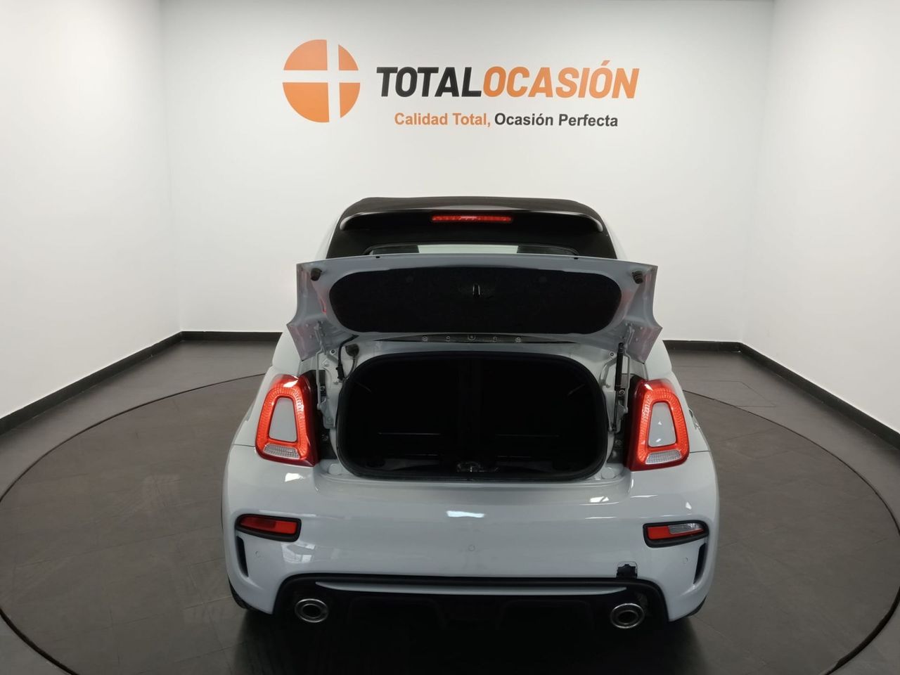 Abarth 500 595C Turismo 1.4 16v T-Jet 121kW E6D - Foto 32