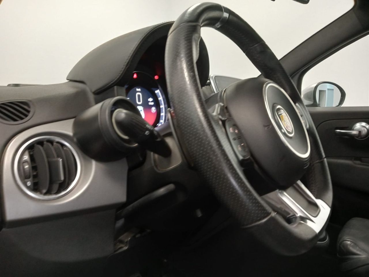 Abarth 500 595C Turismo 1.4 16v T-Jet 121kW E6D - Foto 27