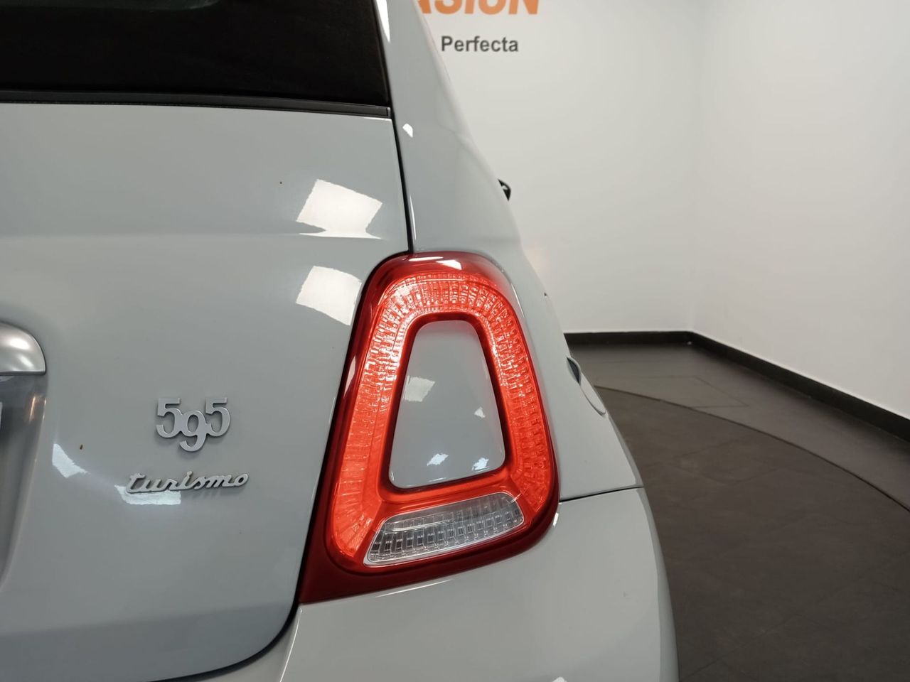 Abarth 500 595C Turismo 1.4 16v T-Jet 121kW E6D - Foto 31