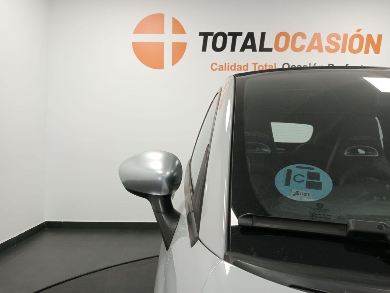 Abarth 500 595C Turismo 1.4 16v T-Jet 121kW E6D - Foto 14