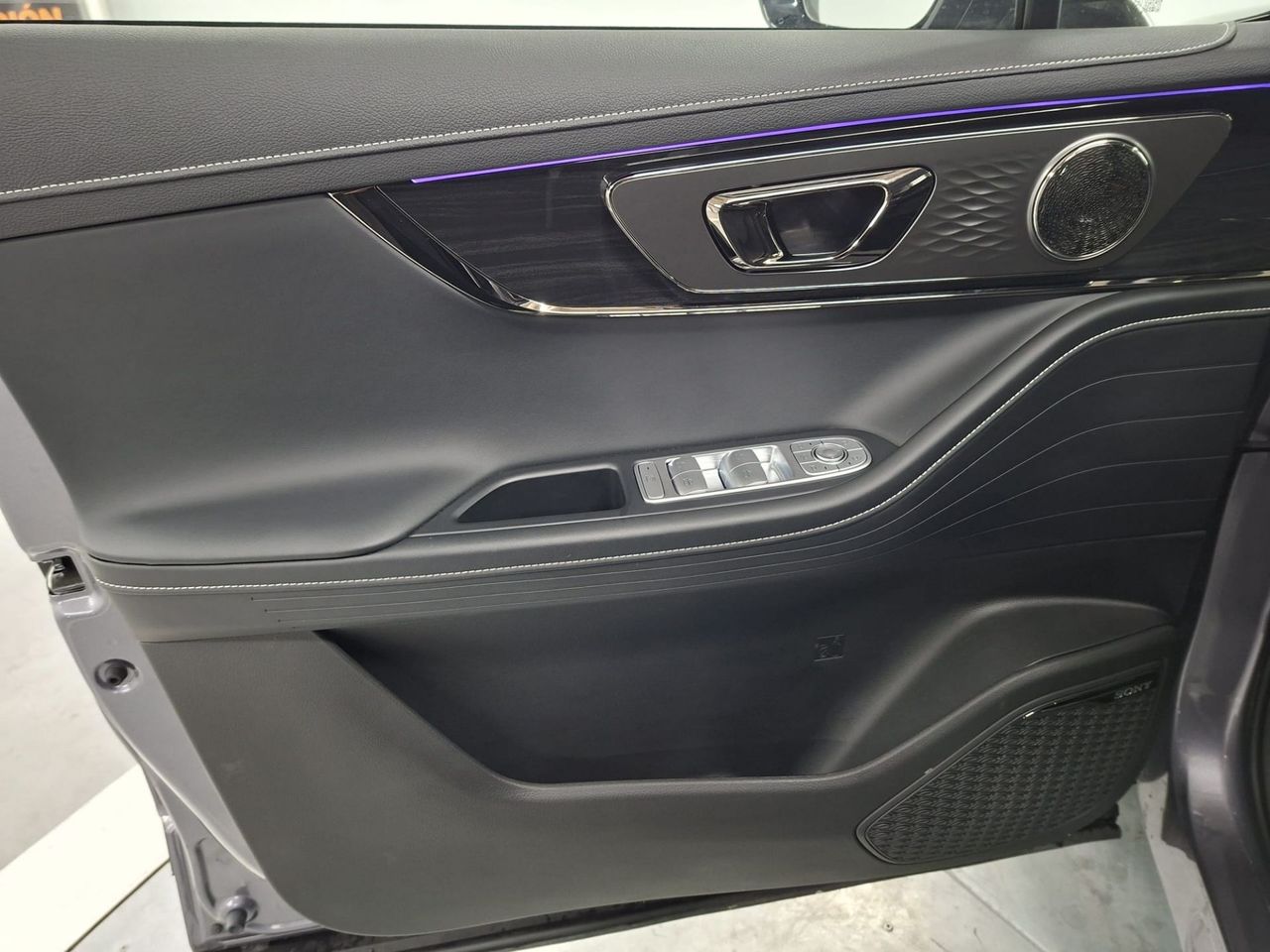 Omoda 5 MY25 - Premium 1.6 TGDI 108kW (145cv) - Foto 27