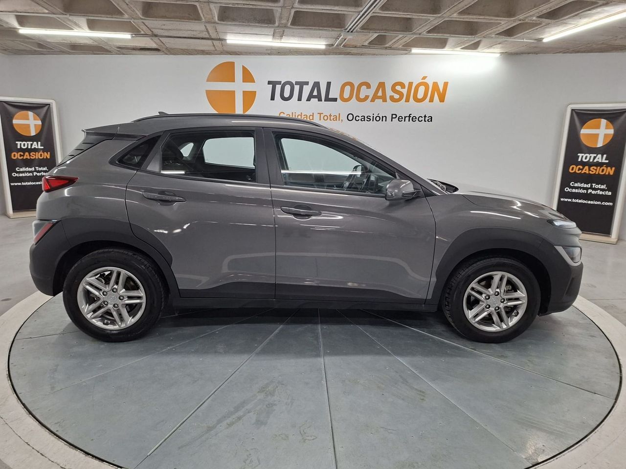 Hyundai Kona 1.0 TGDI Maxx 4X2 - Foto 7