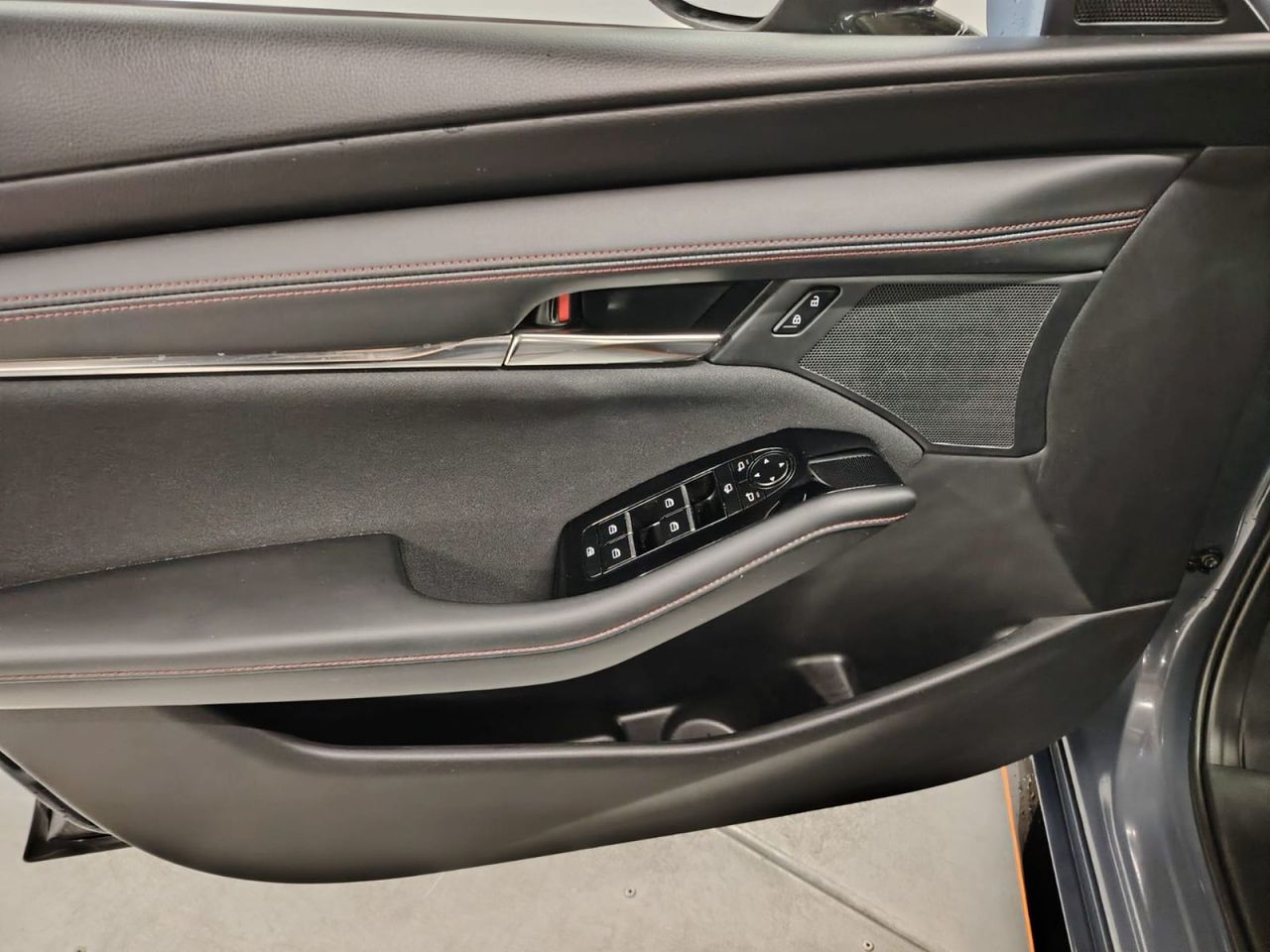 Mazda 3 2.0 e-SKYACTIV-G 88KW HOMURA - Foto 26