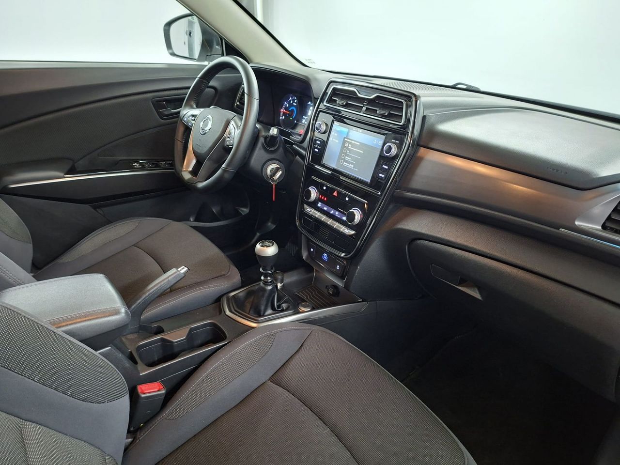 SsangYong Tivoli G12T Urban - Foto 13