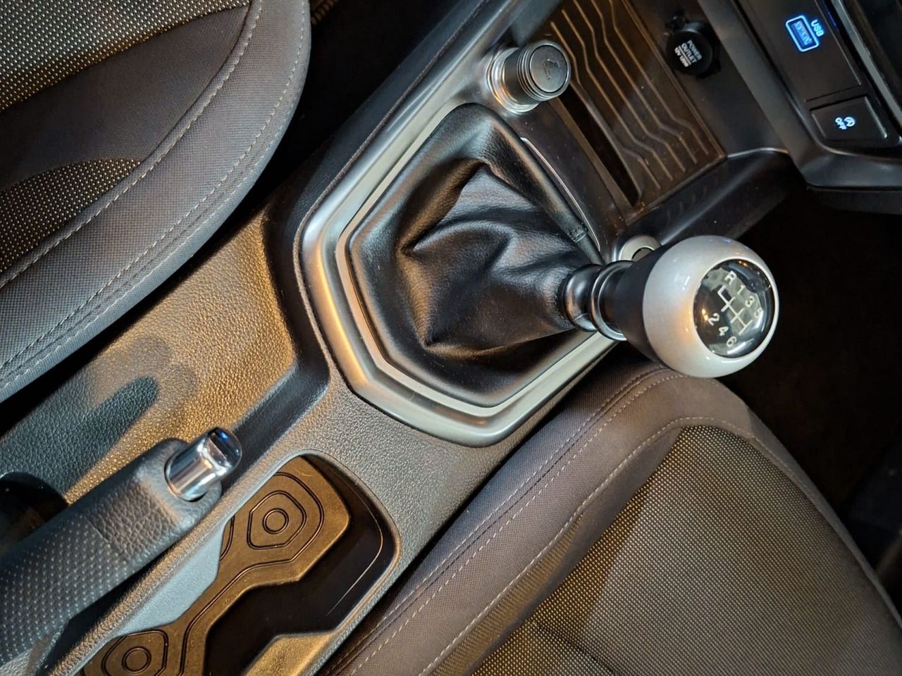 SsangYong Tivoli G12T Urban - Foto 24