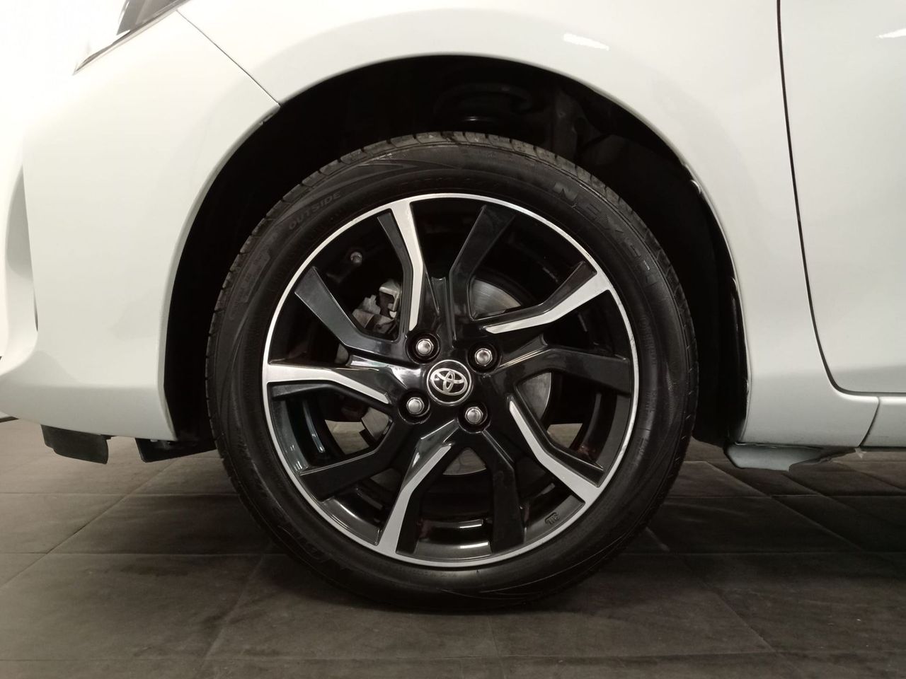 Toyota Yaris 1.3 100 Feel - Foto 15