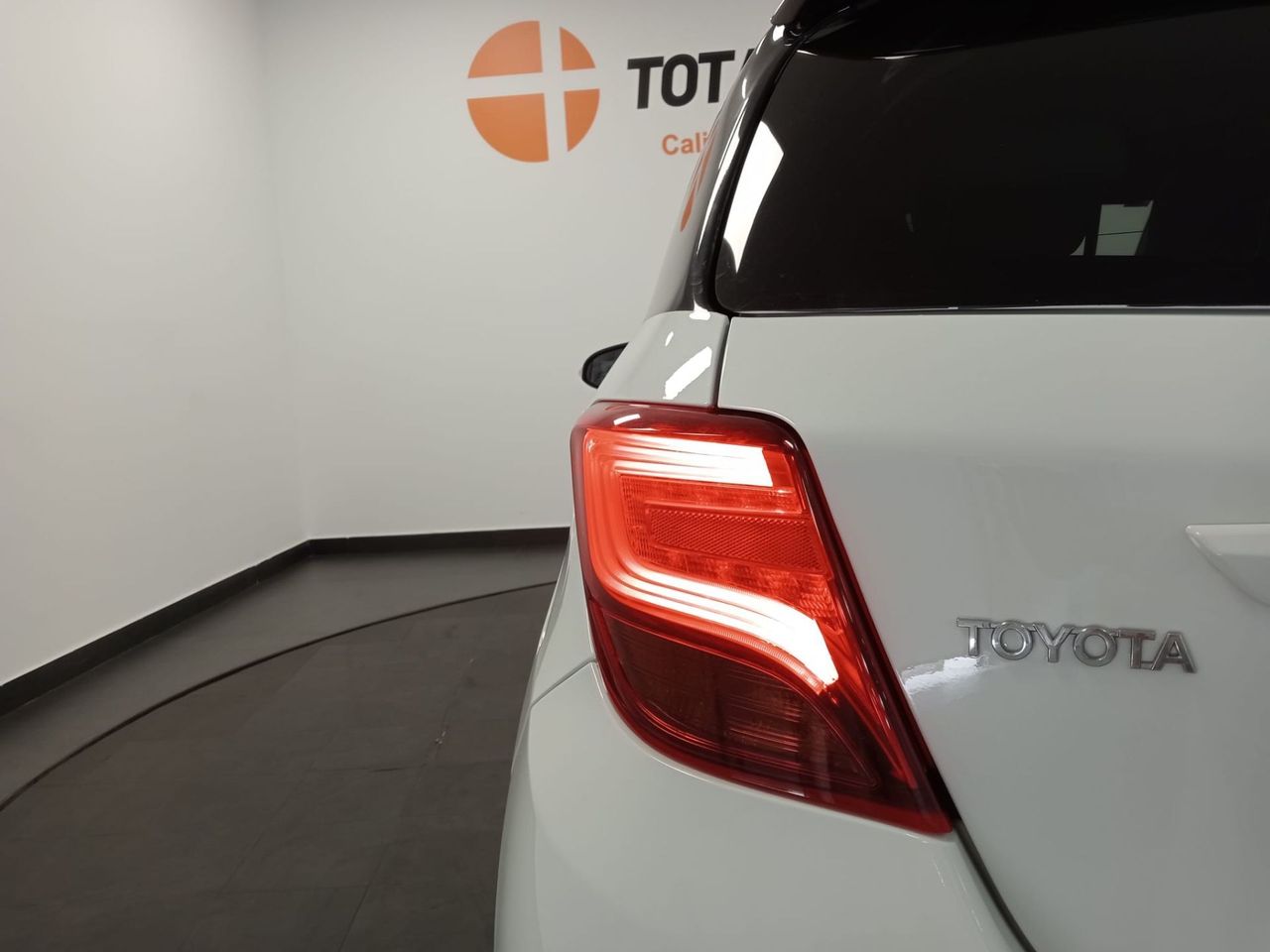 Toyota Yaris 1.3 100 Feel - Foto 35