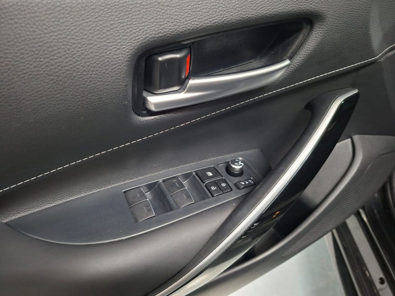 Toyota Corolla 1.8 125H STYLE E-CVT - Foto 34