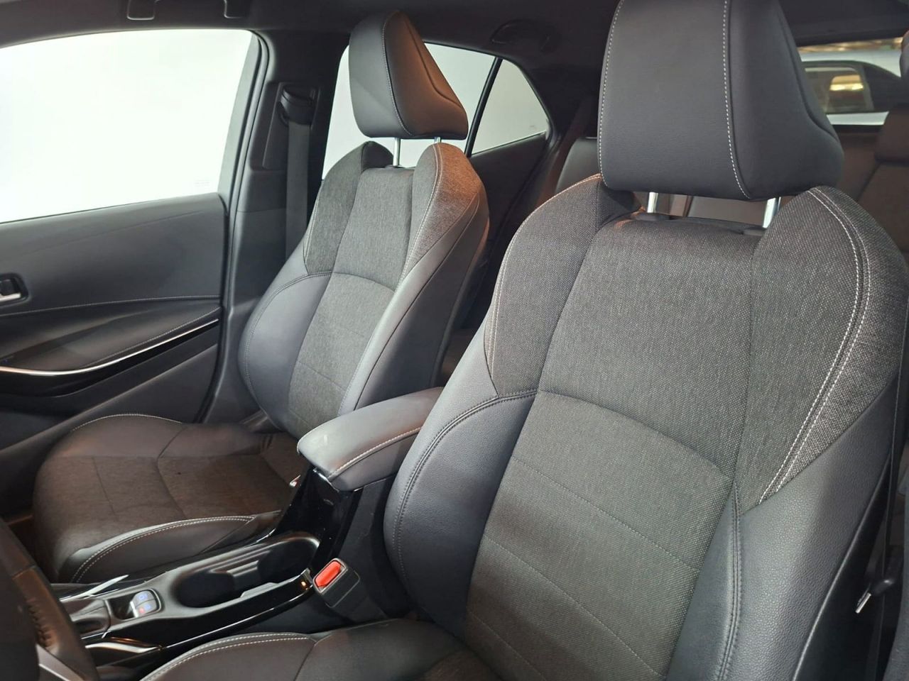 Toyota Corolla 1.8 125H STYLE E-CVT - Foto 30