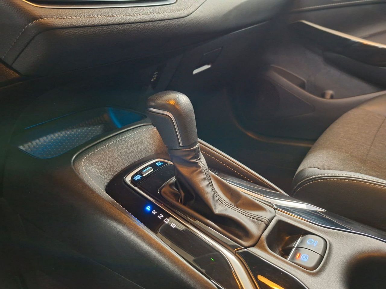 Toyota Corolla 1.8 125H STYLE E-CVT - Foto 27