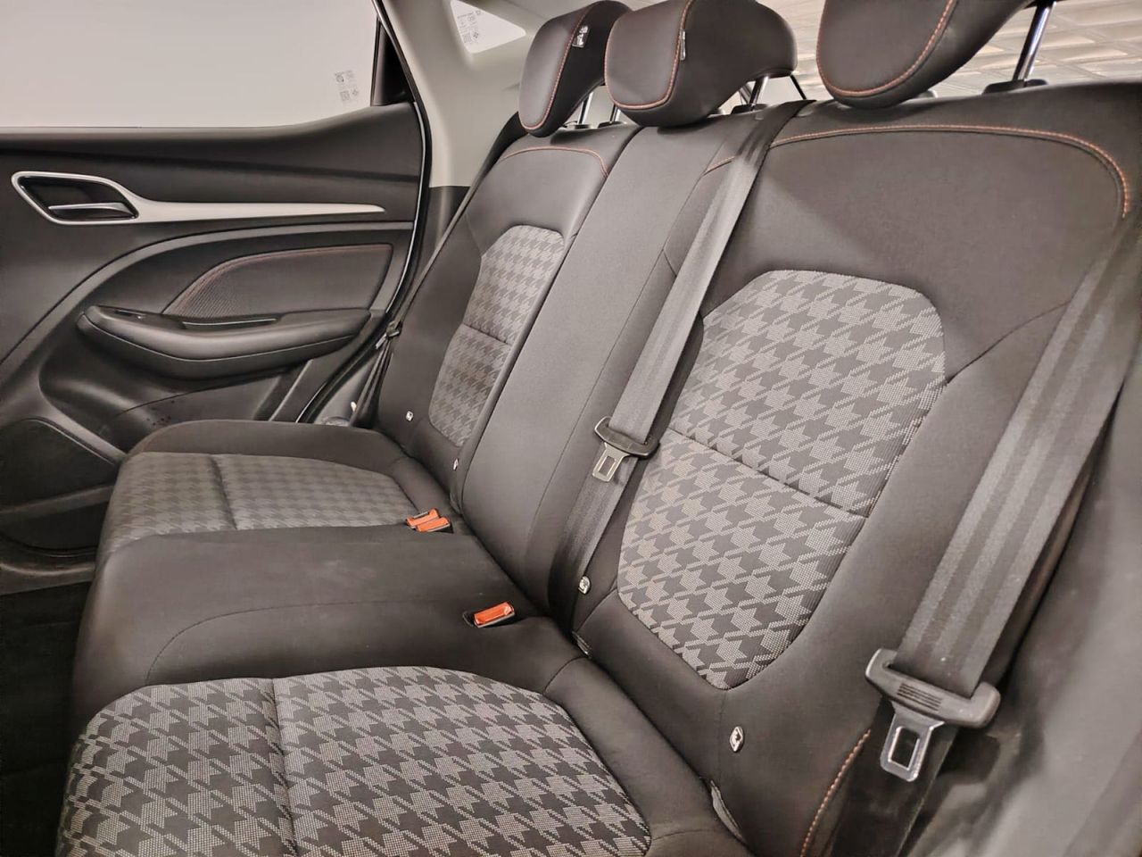 MG ZS 1.5 Comfort - Foto 21