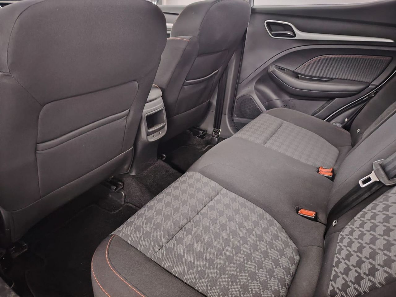 MG ZS 1.5 Comfort - Foto 20