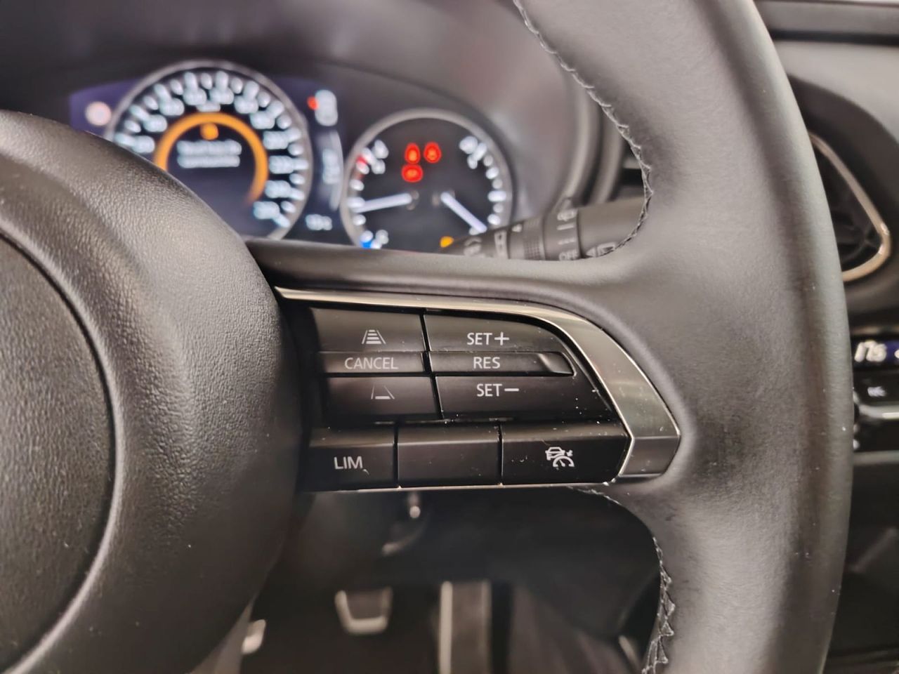 Mazda CX-30 CX-30 2025 2.5L e-SKYACTIV G MHEV 103kW (140CV) 6MT FWD Homura - Foto 18