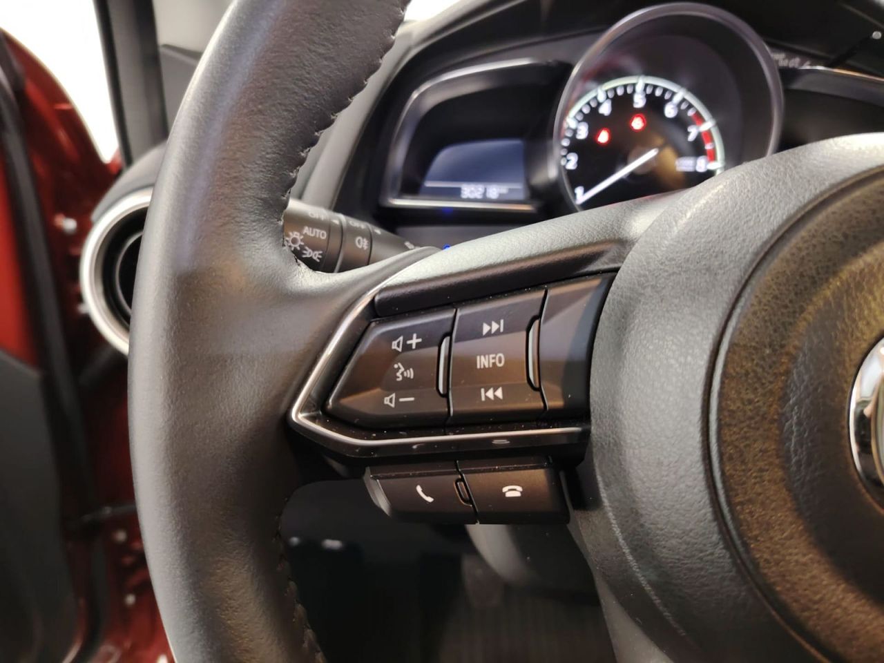 Mazda 2 e-SKYACTIV G 1.5 66kW (90CV) MT Zenith - Foto 14