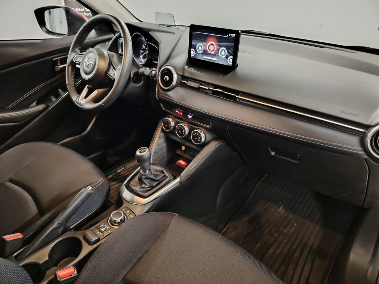 Mazda 2 e-SKYACTIV G 1.5 66kW (90CV) MT Zenith - Foto 24