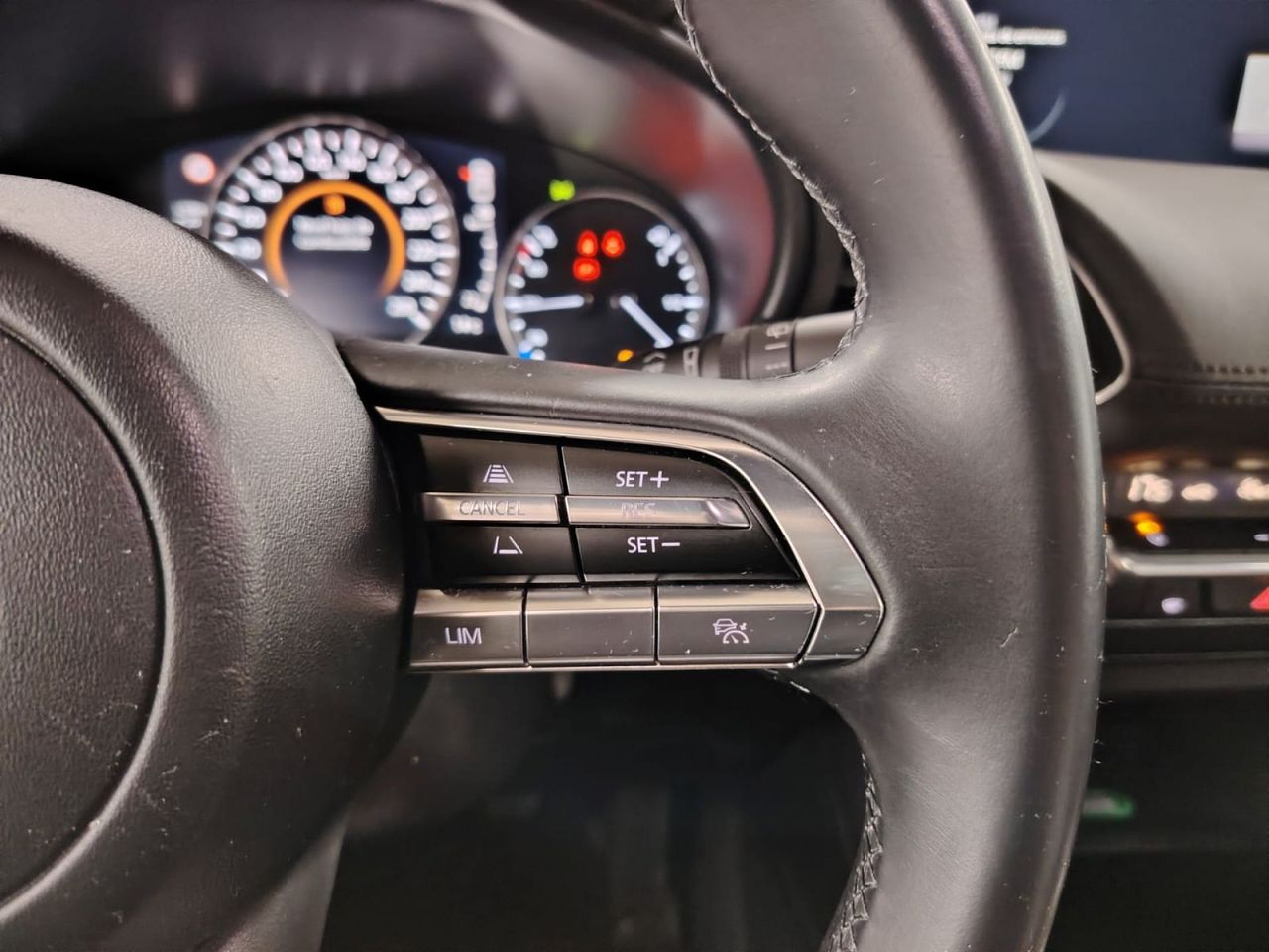 Mazda 3 2.0 SKYACTIV-G 88KW EVOLUTION - Foto 16