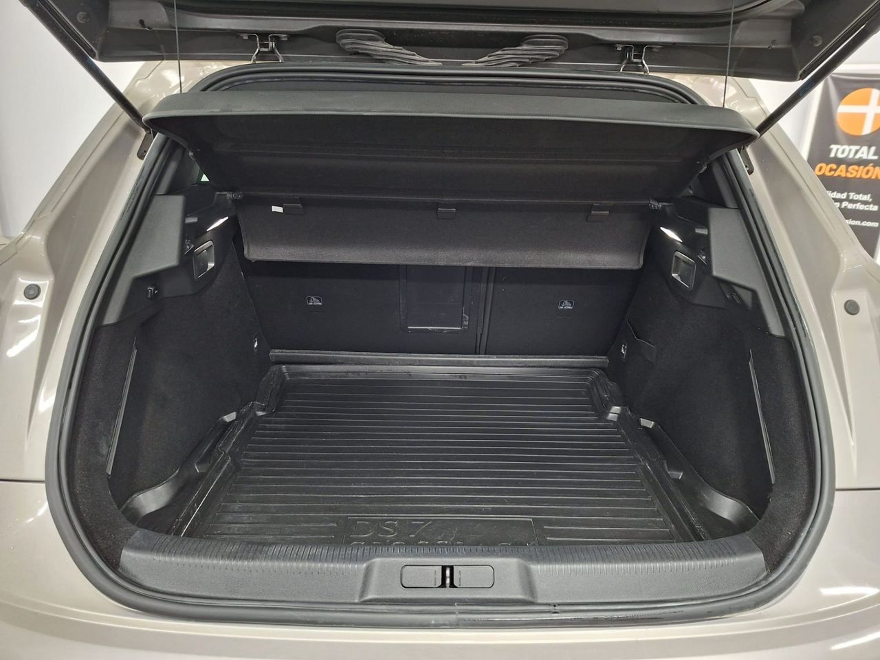 DS DS 7 PureTech 132kW (180CV) Auto. PERF.LINE - Foto 11