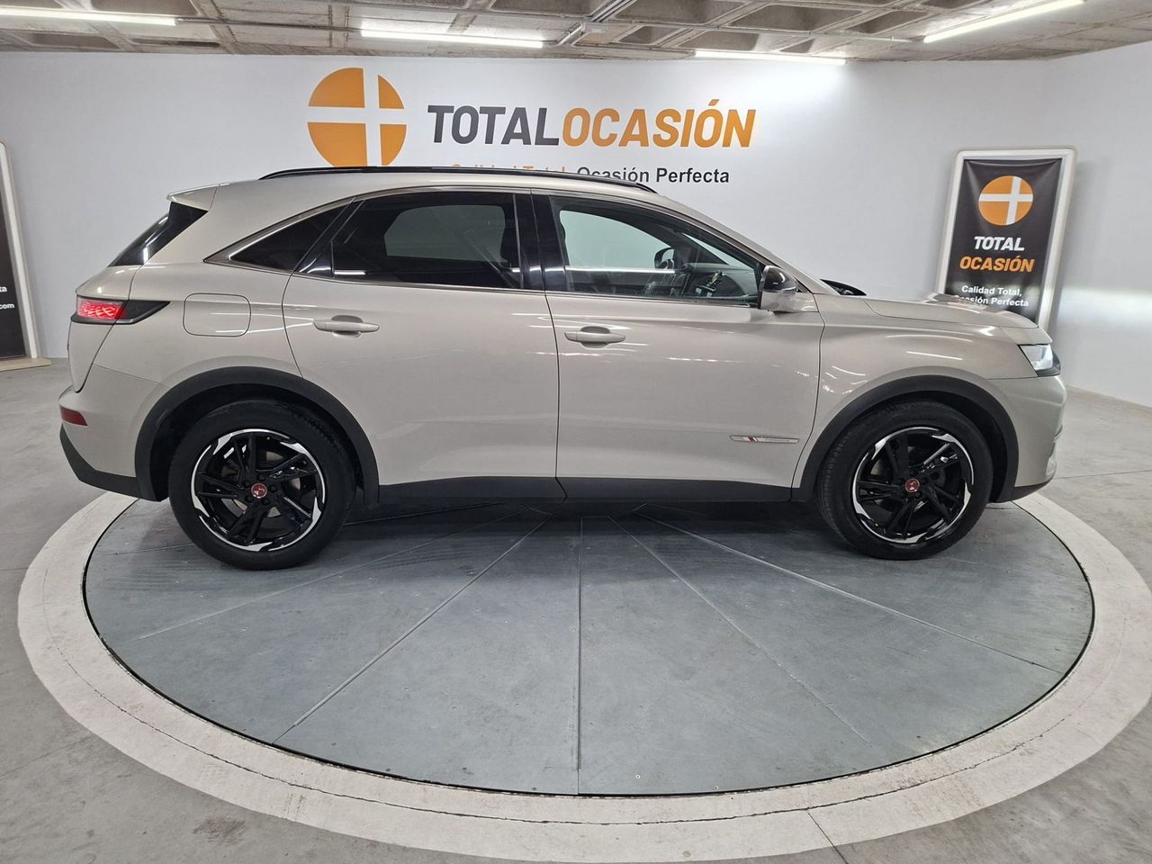 DS DS 7 PureTech 132kW (180CV) Auto. PERF.LINE - Foto 6