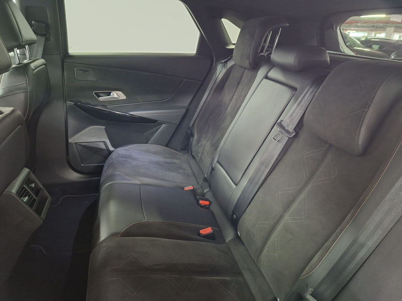 DS DS 7 PureTech 132kW (180CV) Auto. PERF.LINE - Foto 23