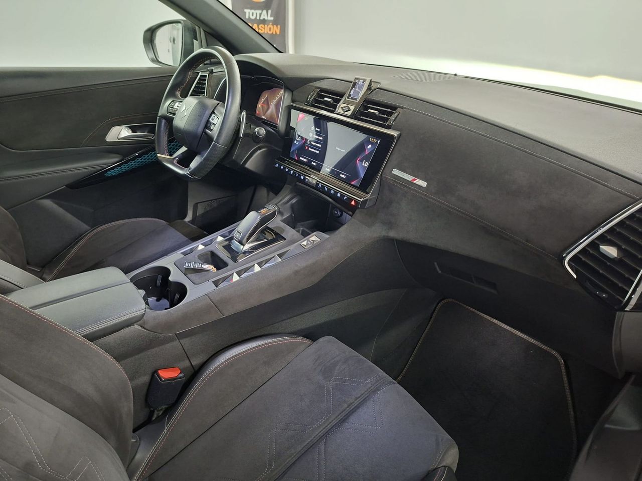 DS DS 7 PureTech 132kW (180CV) Auto. PERF.LINE - Foto 25