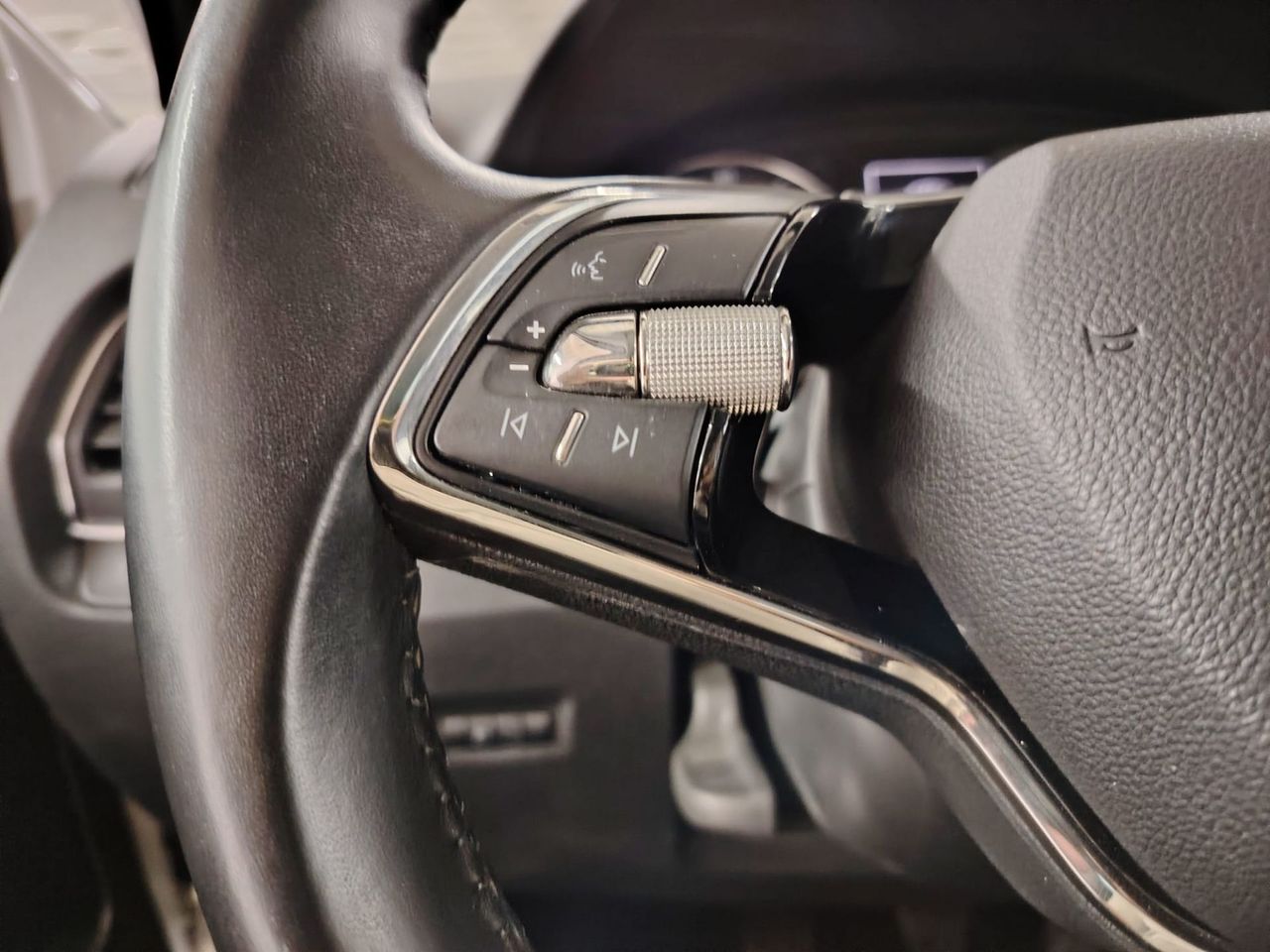 Skoda Fabia 1.0 TSI 70KW (95cv) Ambition Plus - Foto 26