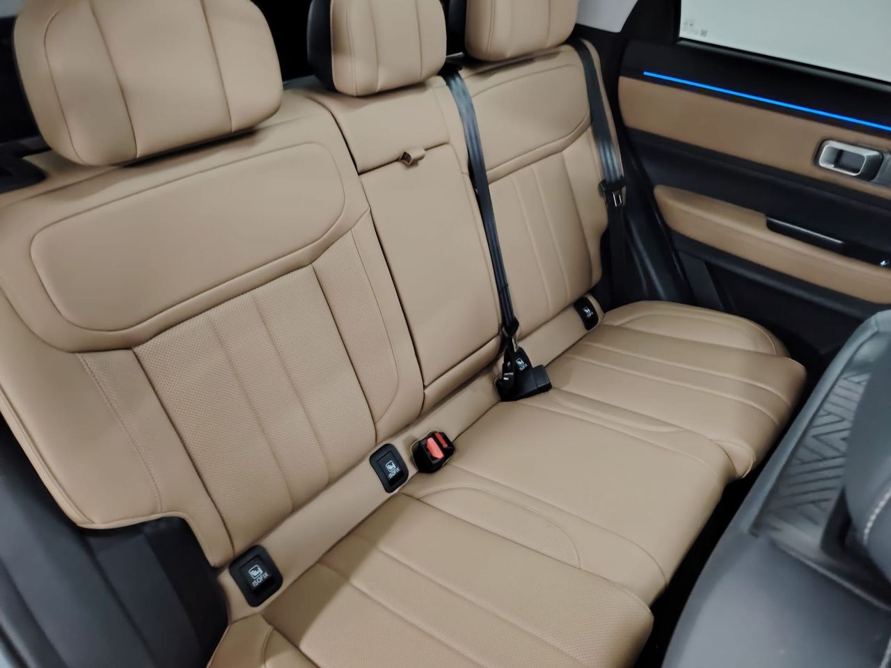 Jaecoo 7 PHEV Exclus. 1.5 TGDI+1DHT 255kW FWD Bit - Foto 24