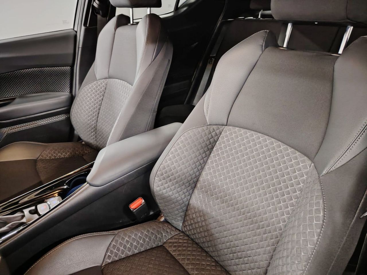 Toyota C-HR 1.8 125H Advance - Foto 19