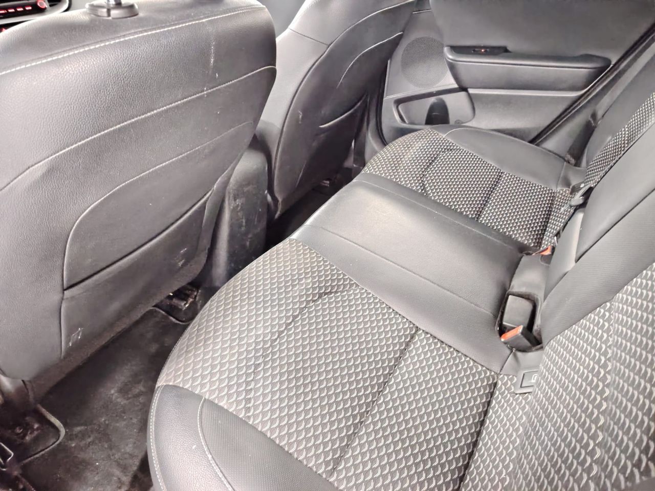 Kia Ceed 1.0 T-GDi 88kW (120CV) Tech - Foto 20