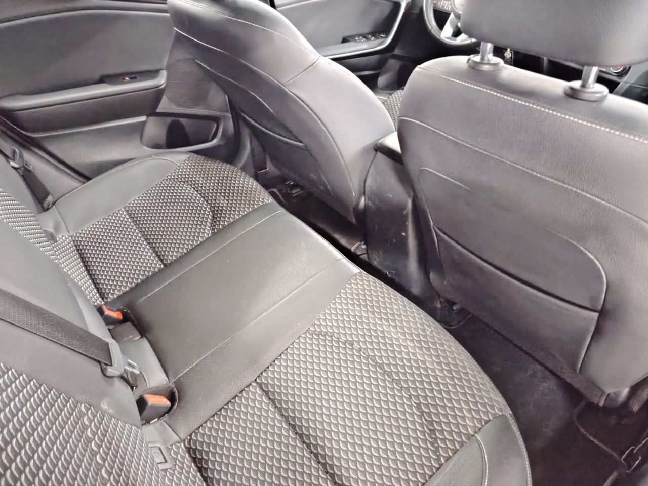 Kia Ceed 1.0 T-GDi 88kW (120CV) Tech - Foto 24