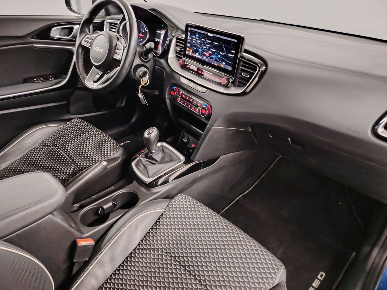 Kia Ceed 1.0 T-GDi 88kW (120CV) Tech - Foto 28