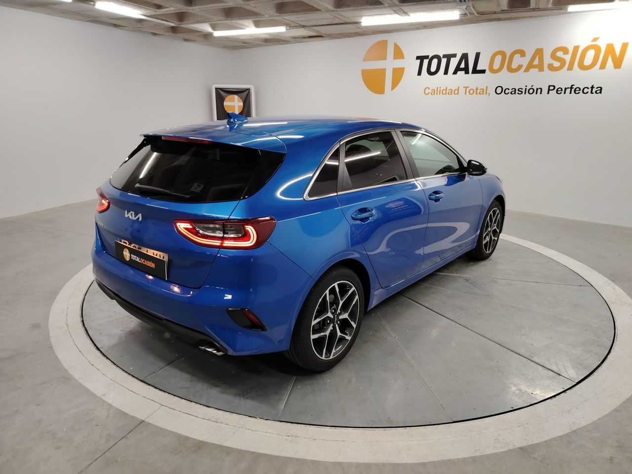 Kia Ceed 1.0 T-GDi 88kW (120CV) Tech - Foto 4