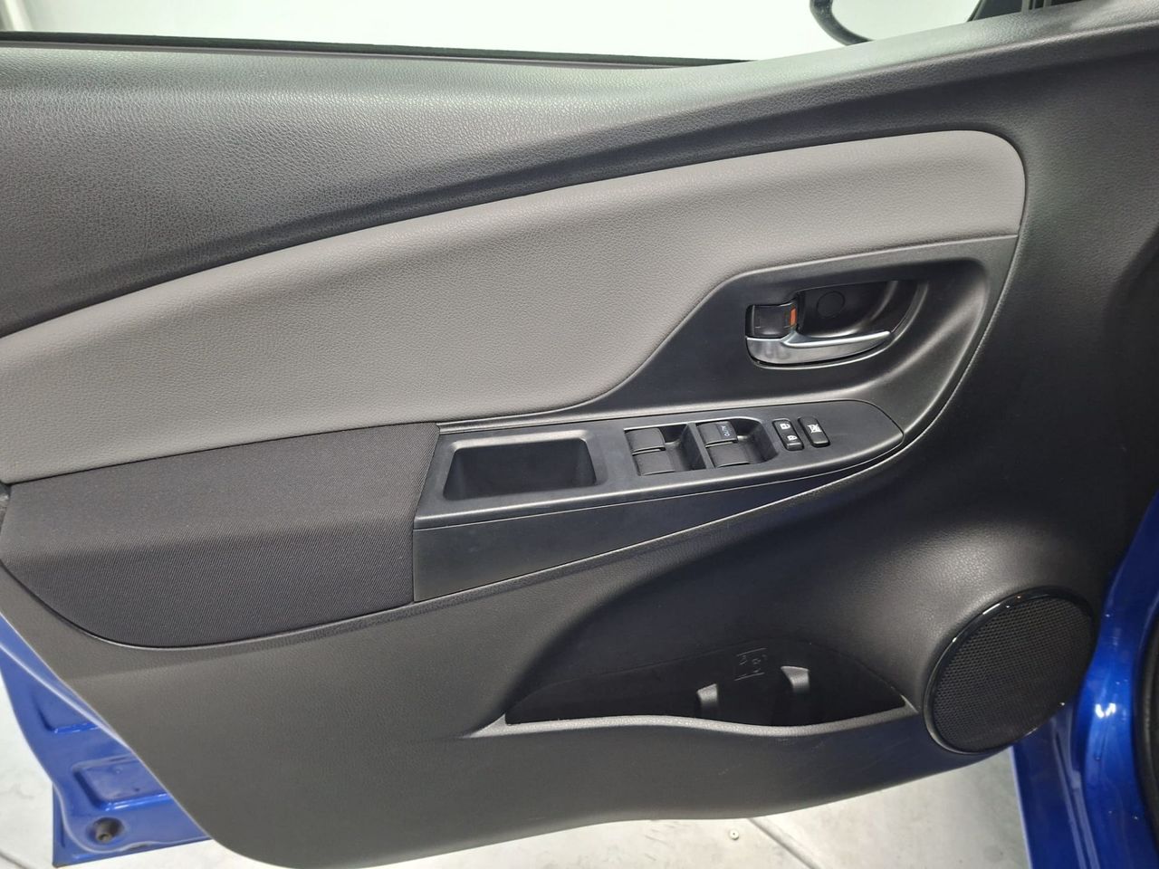 Toyota Yaris 1.0 70 Active - Foto 25