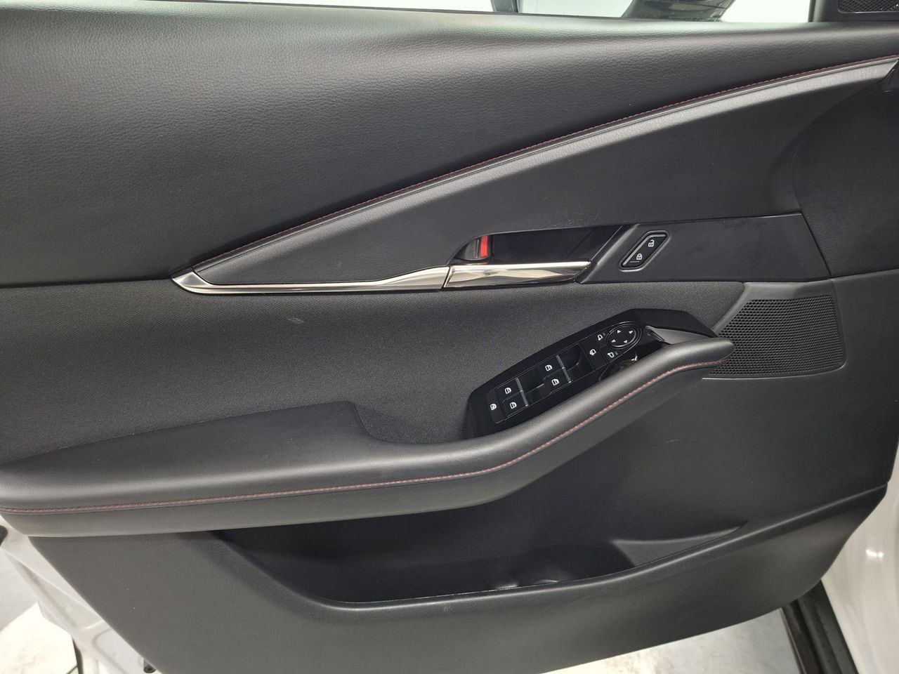 Mazda CX-30 e-SKYACTIV-G 2.0 110 kW 2WD AT Homura - Foto 13