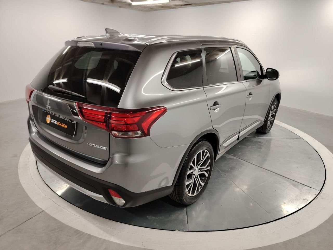 Mitsubishi Outlander 200 MPI Motion CVT 2WD 7 Plazas - Foto 8