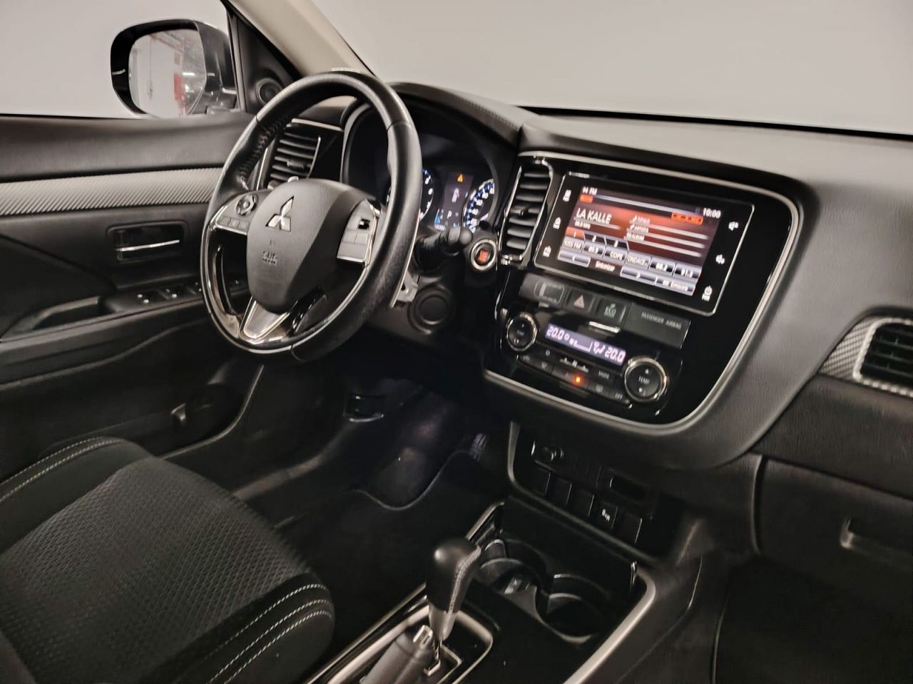 Mitsubishi Outlander 200 MPI Motion CVT 2WD 7 Plazas - Foto 10